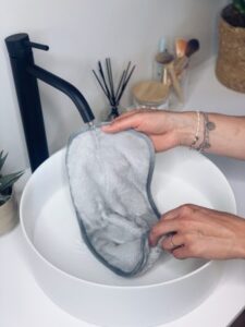 Cleansing Towel